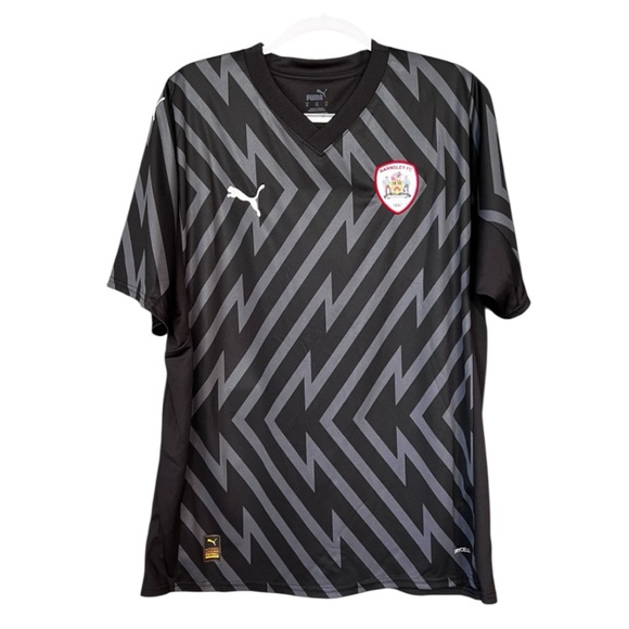 NWT PUMA Black Soccer Jersey World Cup Barnsley FC Football Soccer Kit Men’s XL